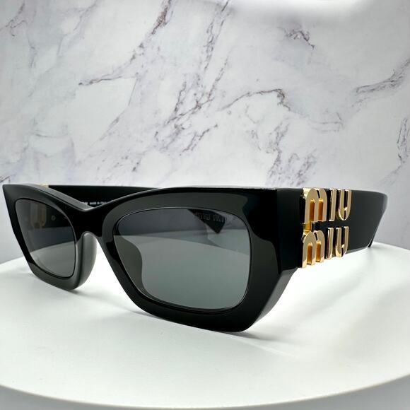 New MIU MIU Sunglasses New Black Acetate Gold Metal Logo Square Cat Eye - Picture 15 of 16